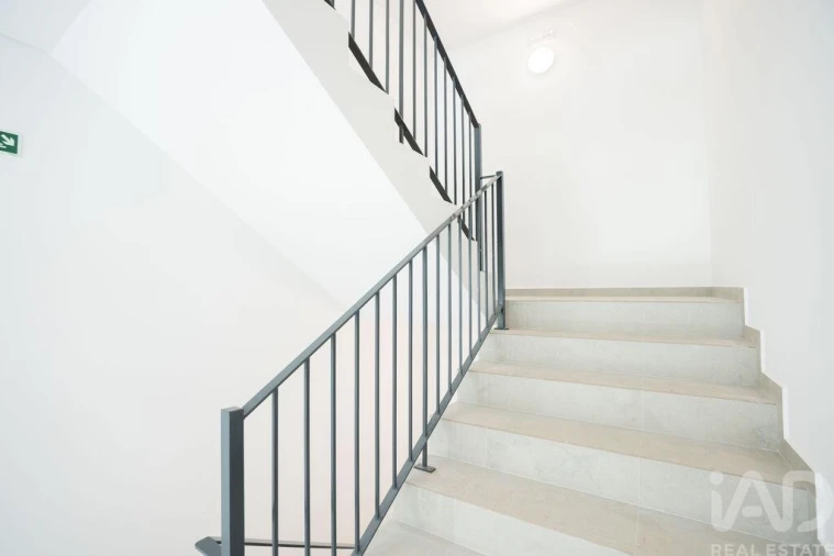 Apartamento T3 para Venda em Caniço Foto 26