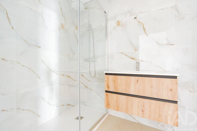 Apartamento T3 para Venda em Caniço Foto 18