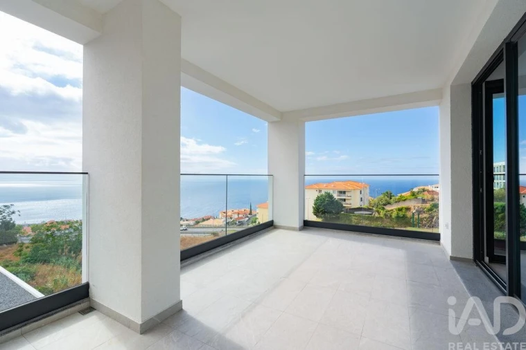 Apartamento T3 para Venda em Caniço Foto 20
