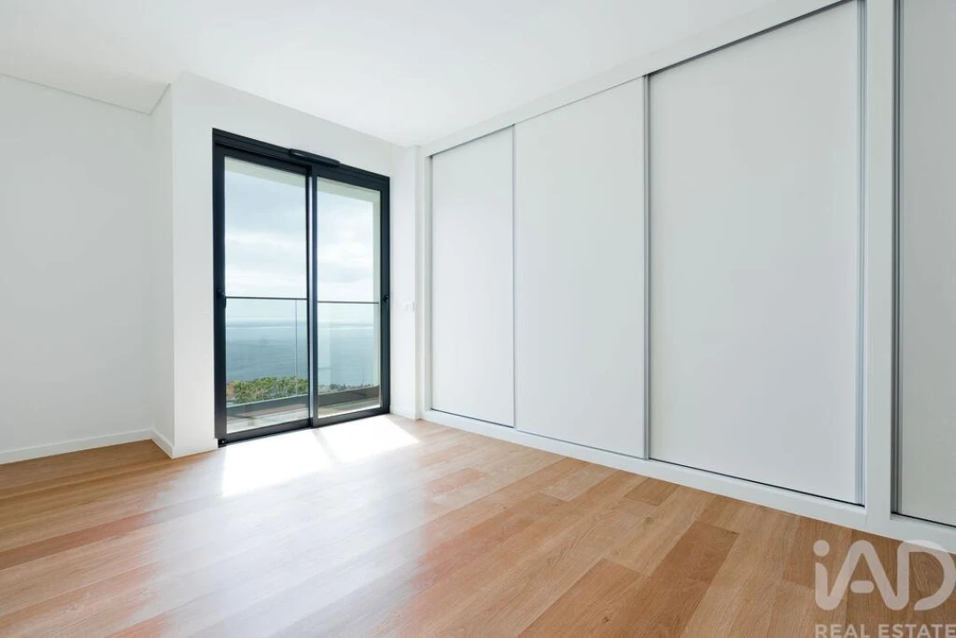 Apartamento T3 para Venda em Caniço Foto 15
