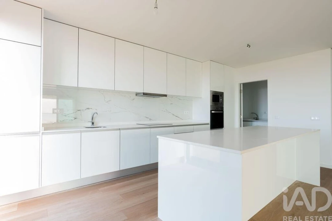 Apartamento T3 para Venda em Caniço Foto 14