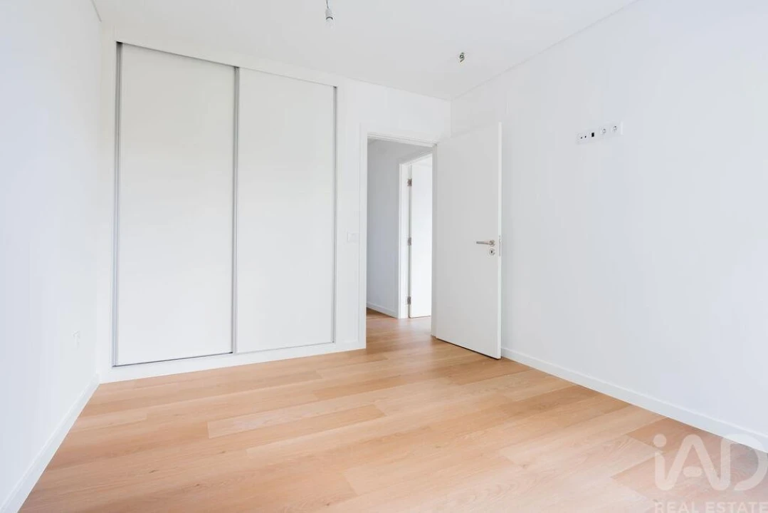 Apartamento T3 para Venda em Caniço Foto 17