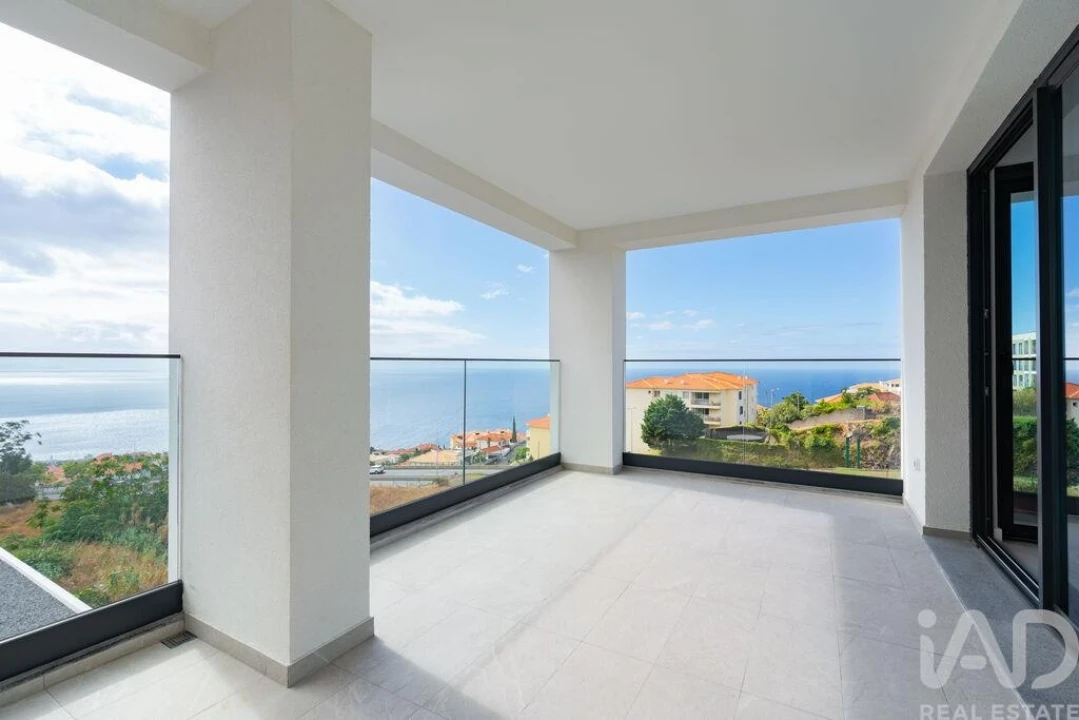Apartamento T3 para Venda em Caniço Foto 20