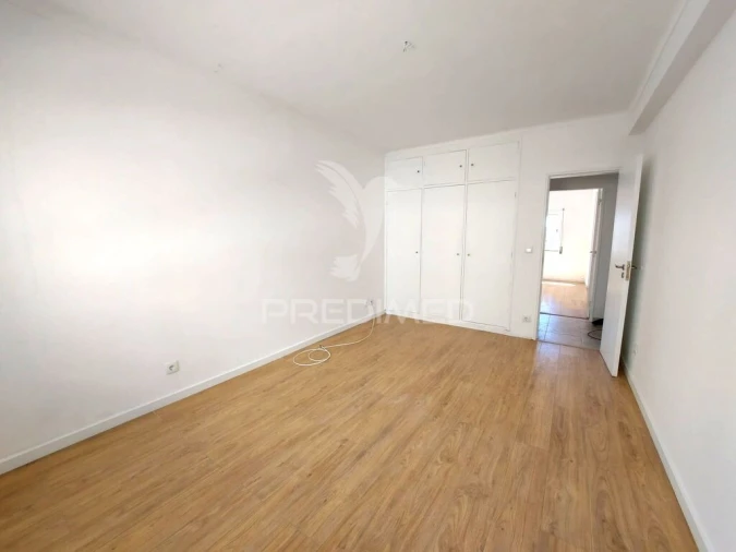 Apartamento T2 para Venda em Quinta do Conde Foto 11