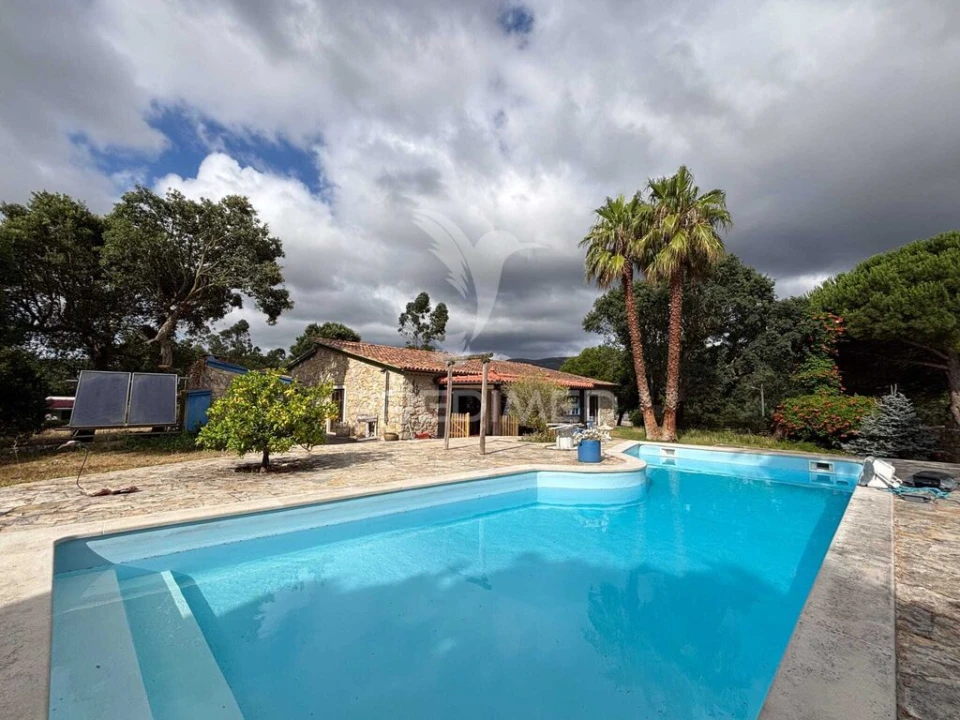 Moradia T3 para Venda em Alcobaça e Vestiaria Foto 1