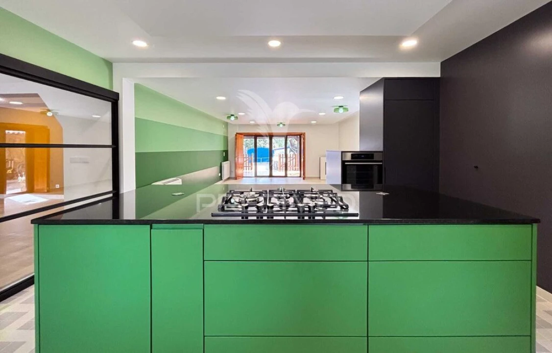 Moradia T3 para Venda em Alcobaça e Vestiaria Foto 9