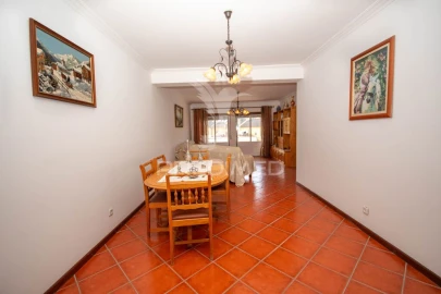 Apartamento T3 para Venda em Avelãs de Ambom e Rocamondo