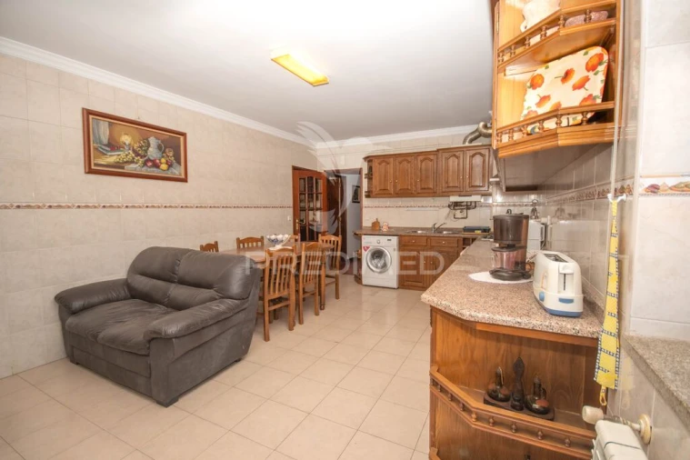 Apartamento T3 para Venda em Avelãs de Ambom e Rocamondo Foto 18