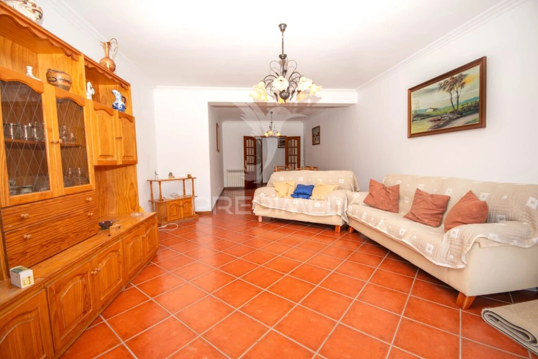 Apartamento T3 para Venda em Avelãs de Ambom e Rocamondo Foto 17