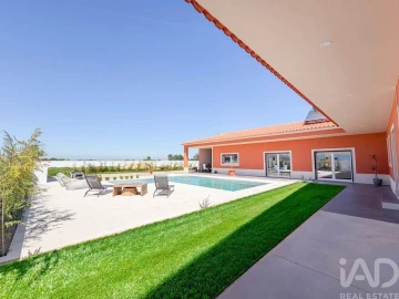 Moradia T3 para Venda em Glória do Ribatejo e Granho