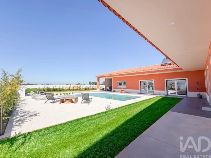 Moradia T3 para Venda em Glória do Ribatejo e Granho