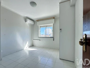 Apartamento T2 para Venda em Olhão