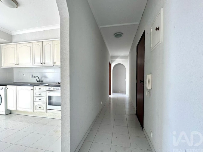 Apartamento T2 para Venda em Olhão Foto 5