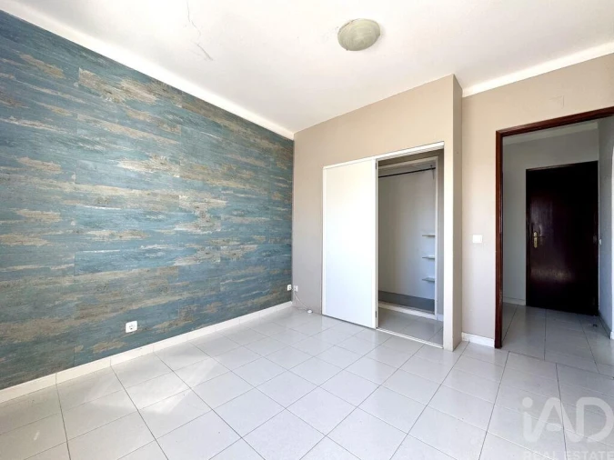 Apartamento T2 para Venda em Olhão Foto 11