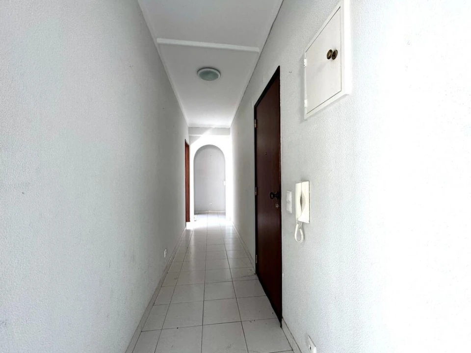 Apartamento T2 para Venda em Olhão Foto 7