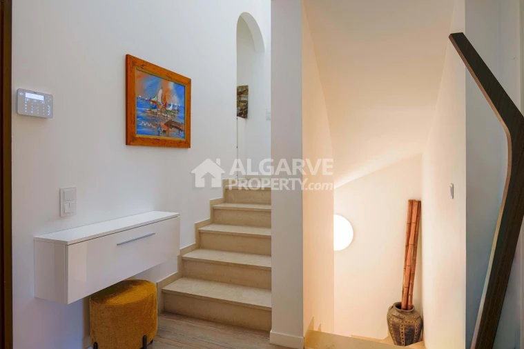 Moradia T4 para Venda em Quarteira Foto 20