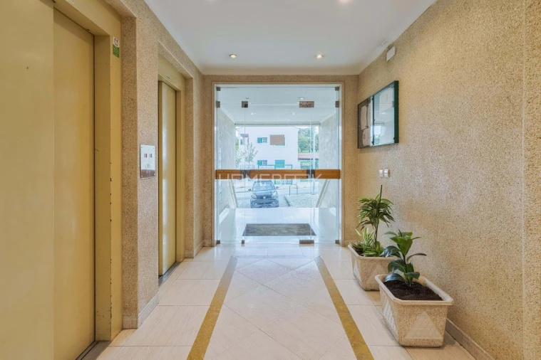 Apartamento T2 para Venda em Setubal (São Sebastião) Foto 2