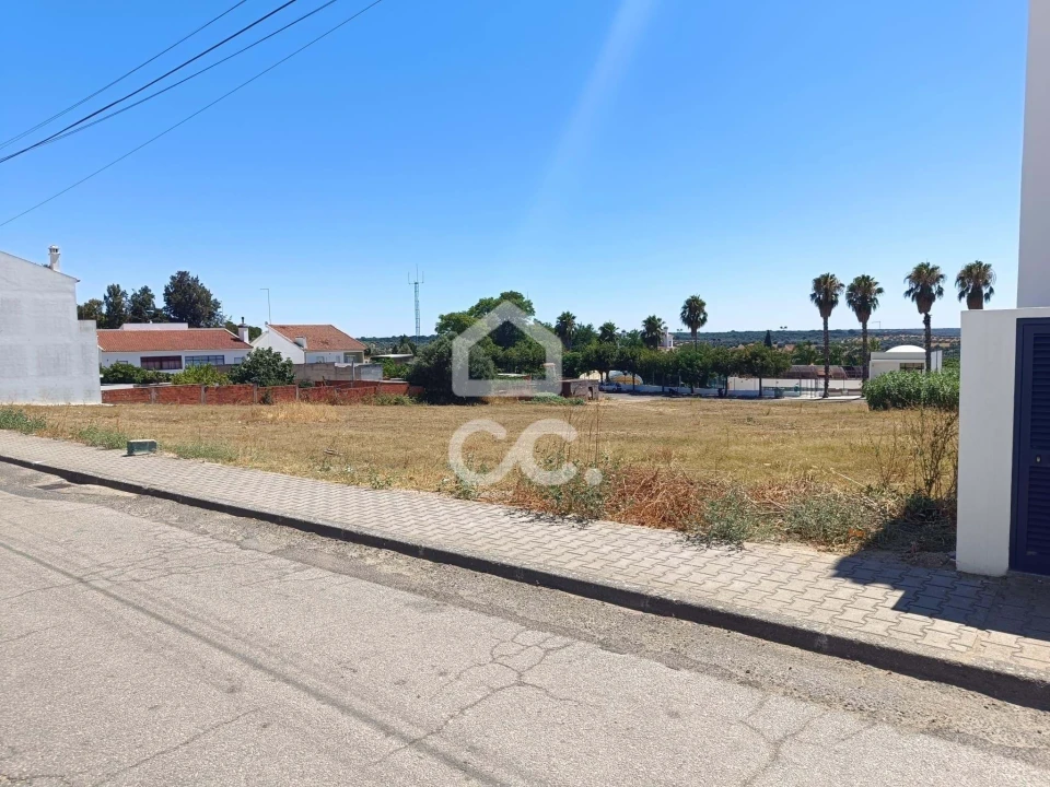 Terreno para Venda em Torrão Foto 2