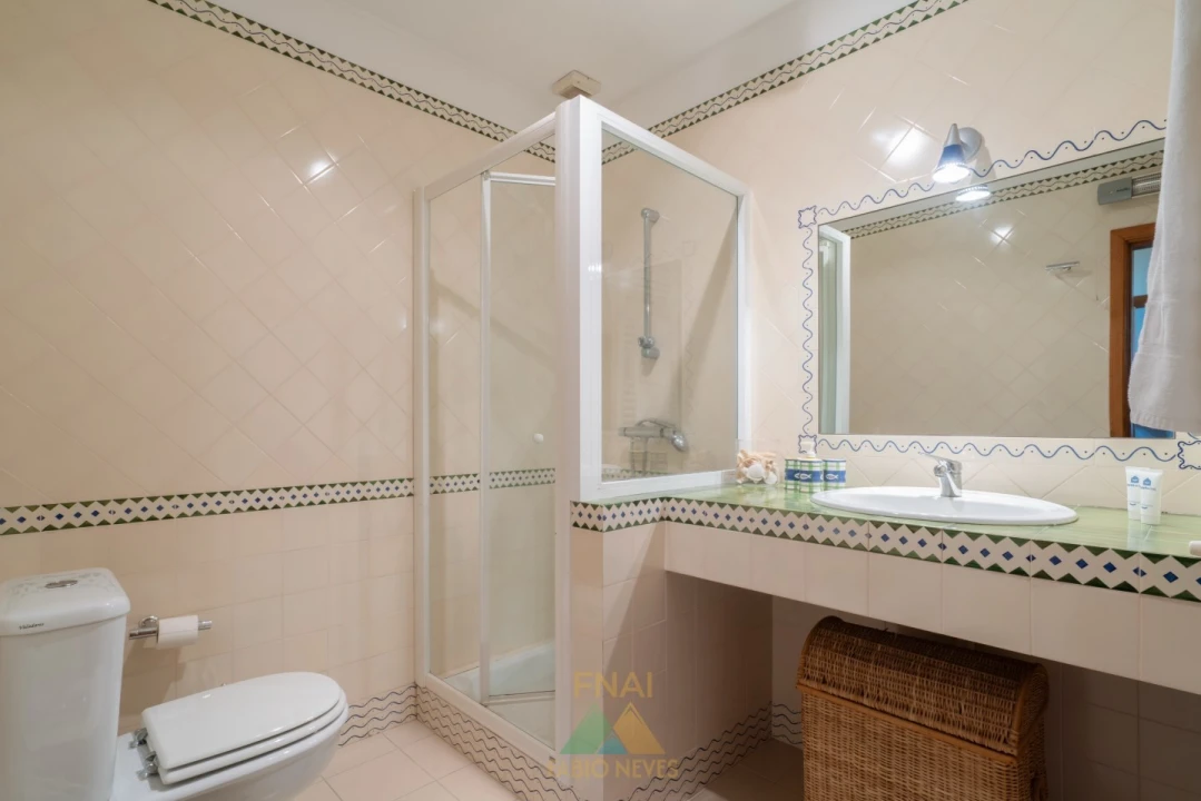 Moradia T4 para Venda em Couto Foto 25