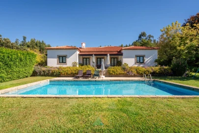 Moradia T4 para Venda em Couto