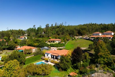 Moradia T4 para Venda em Couto