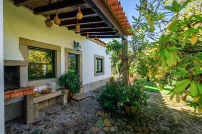 Moradia T4 para Venda em Couto