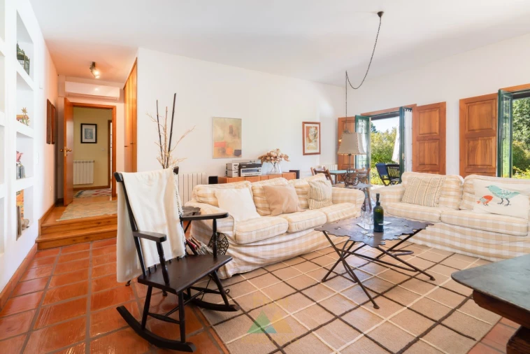 Moradia T4 para Venda em Couto Foto 15