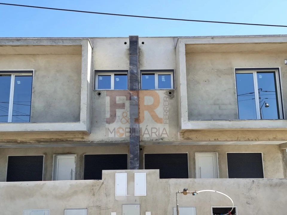 Moradia T4 para Venda em Fernao Ferro Foto 9