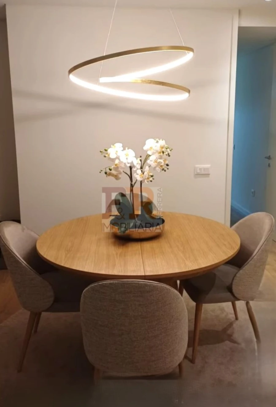 Moradia T4 para Venda em Fernao Ferro Foto 3