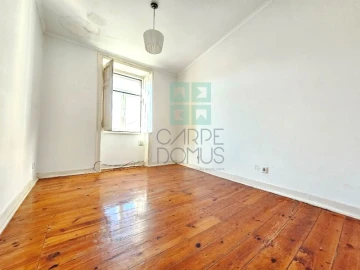 Prédio para Venda em Oeiras e São Julião da Barra, Paço de Arcos e Caxias