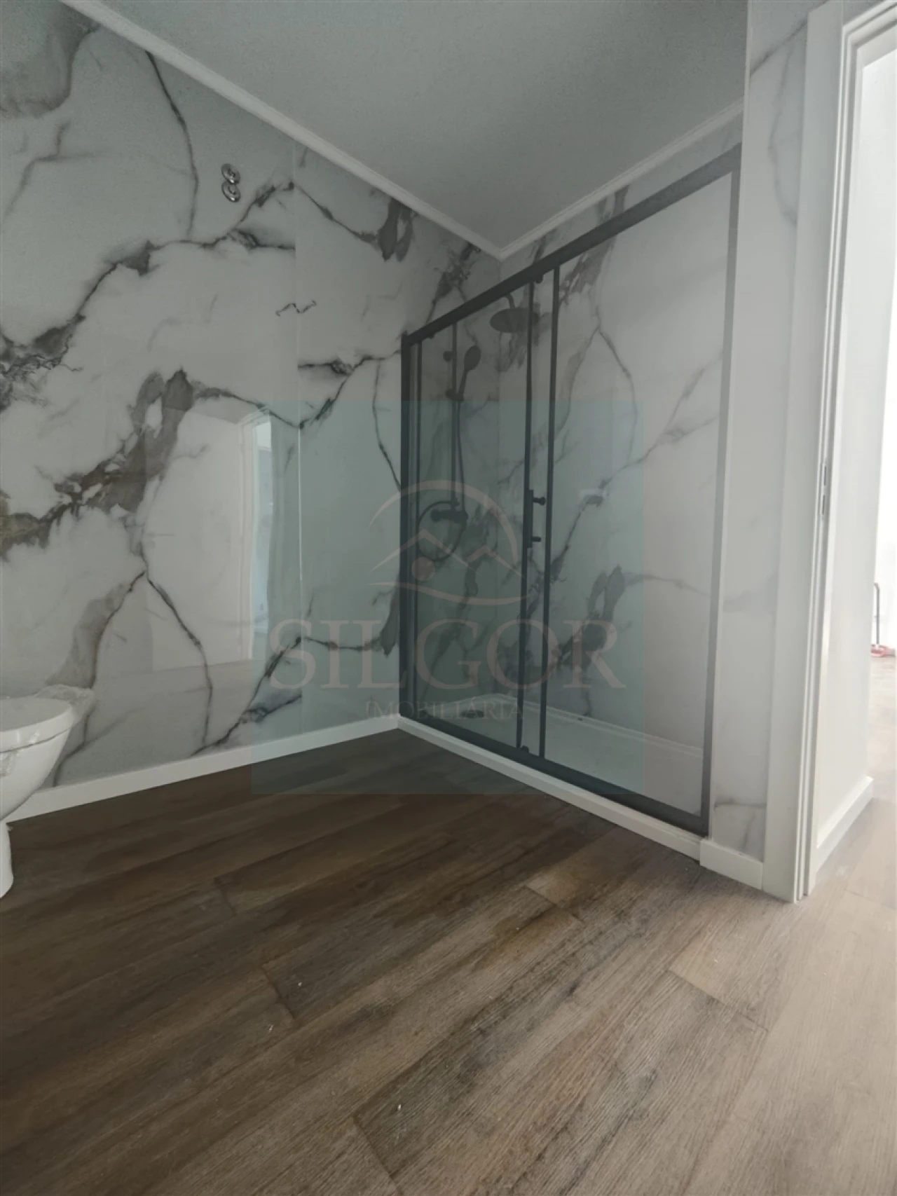 Moradia T3 para Venda em Baixa da Banheira e Vale da Amoreira Foto 10