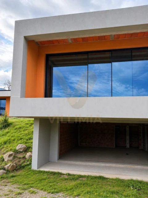 Moradia T3 para Venda em Bárrio e Cepões