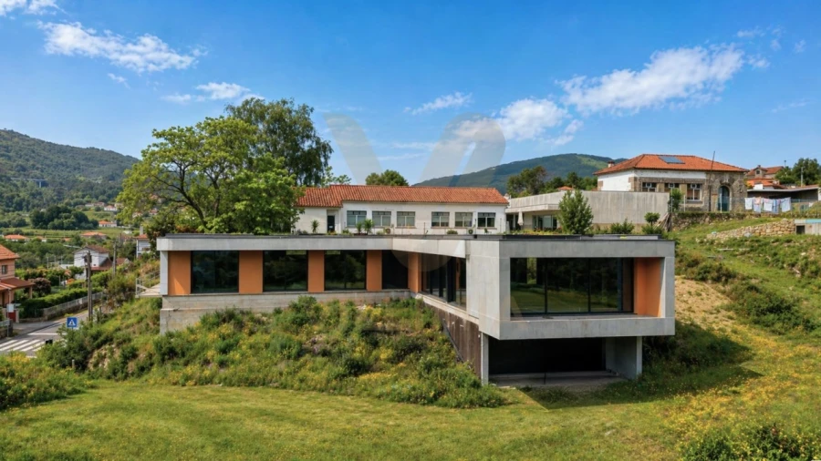 Moradia T3 para Venda em Bárrio e Cepões Foto 4