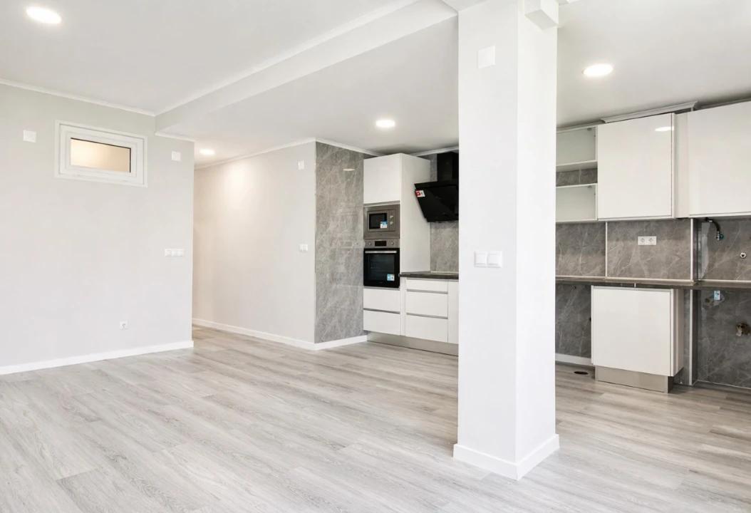 Apartamento T2 para Venda em Oeiras e São Julião da Barra, Paço de Arcos e Caxias Foto 3