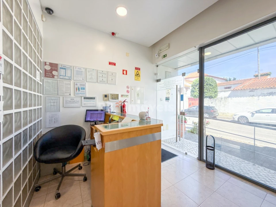 Negócio para Venda em Azinhaga Foto 9