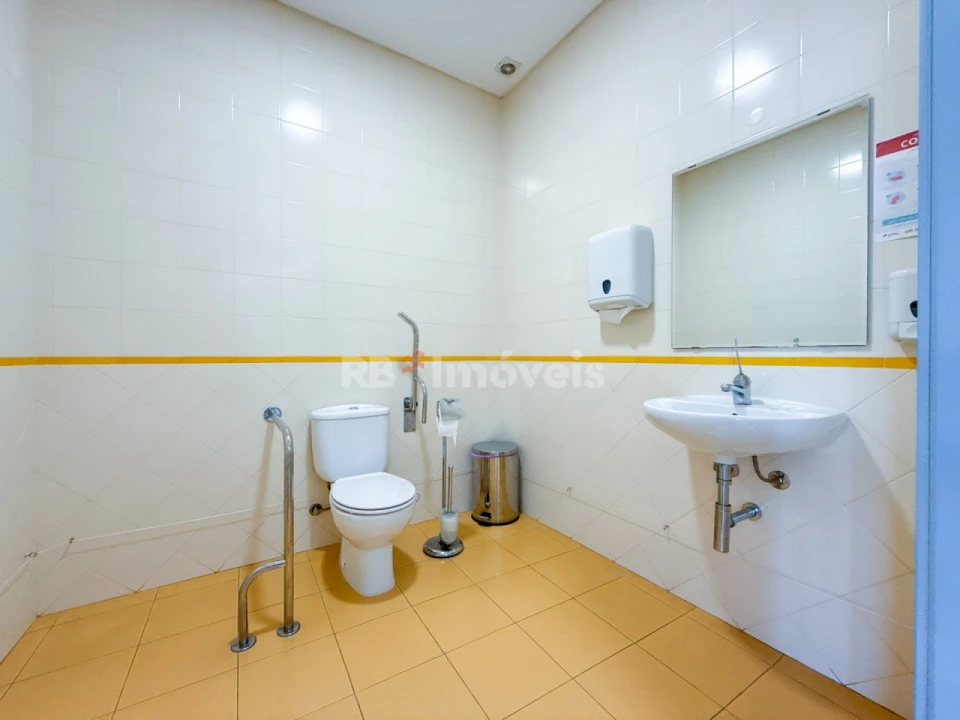 Negócio para Venda em Azinhaga Foto 16