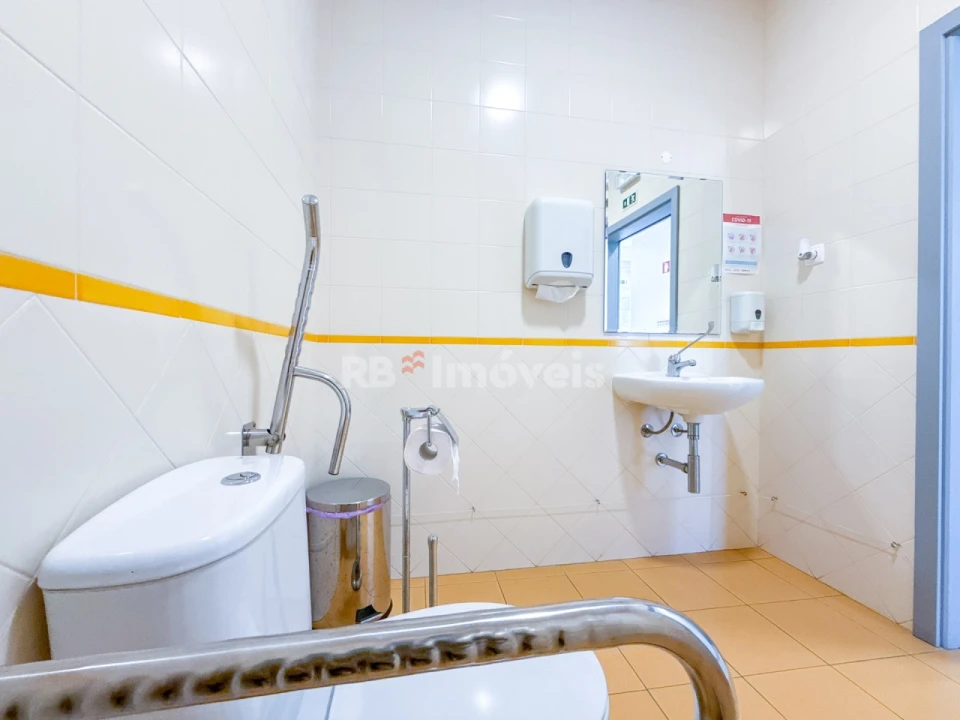 Negócio para Venda em Azinhaga Foto 17