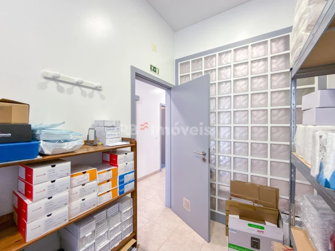 Negócio para Venda em Azinhaga Foto 35