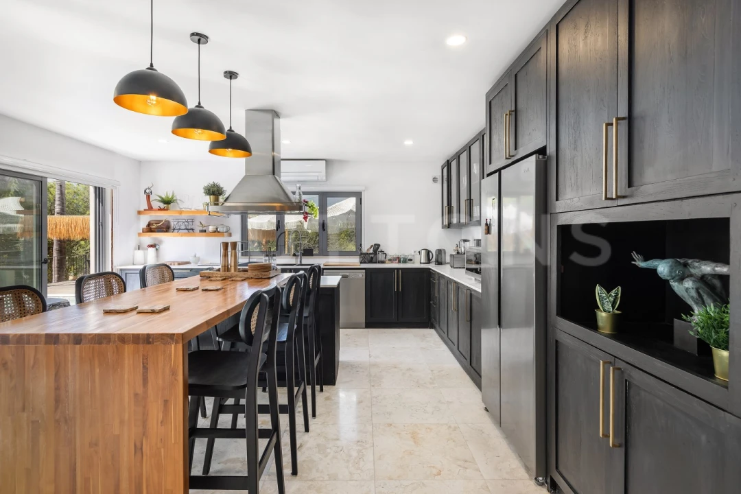 Moradia T6 para Venda em Almancil Foto 15