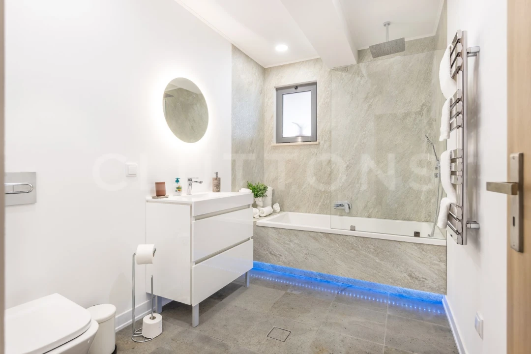 Moradia T6 para Venda em Almancil Foto 35