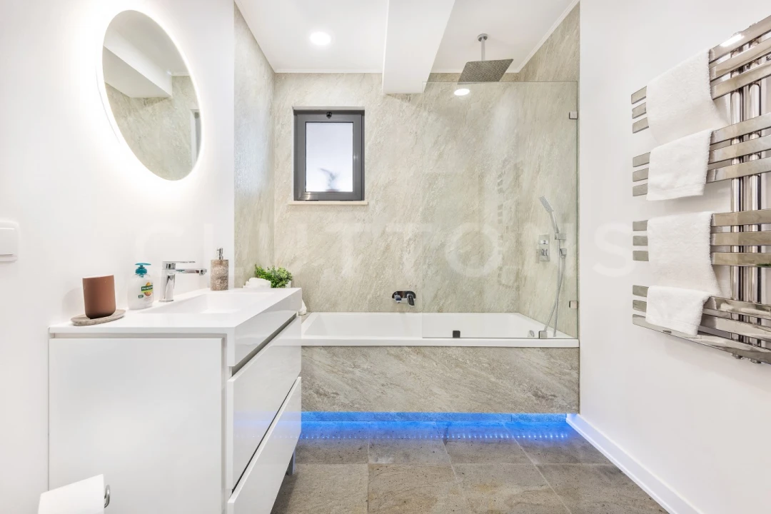 Moradia T6 para Venda em Almancil Foto 36