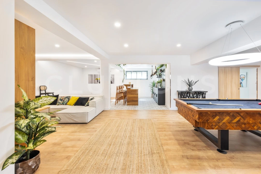 Moradia T6 para Venda em Almancil Foto 37