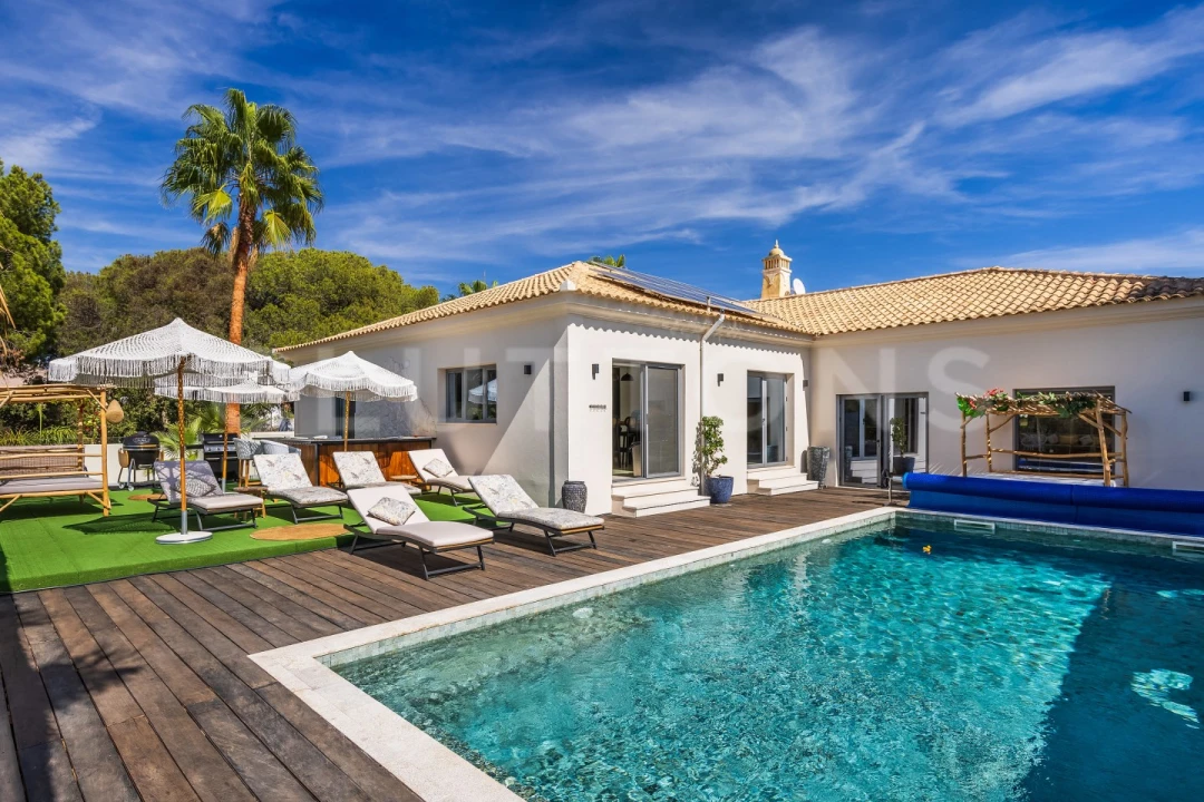 Moradia T6 para Venda em Almancil Foto 1