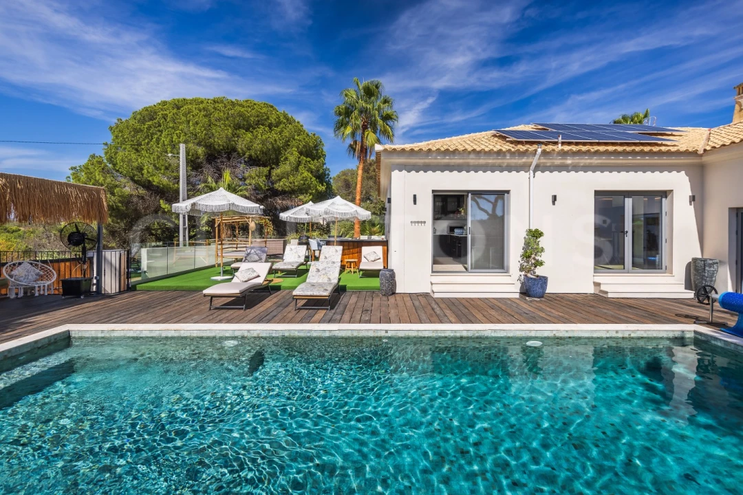 Moradia T6 para Venda em Almancil Foto 59