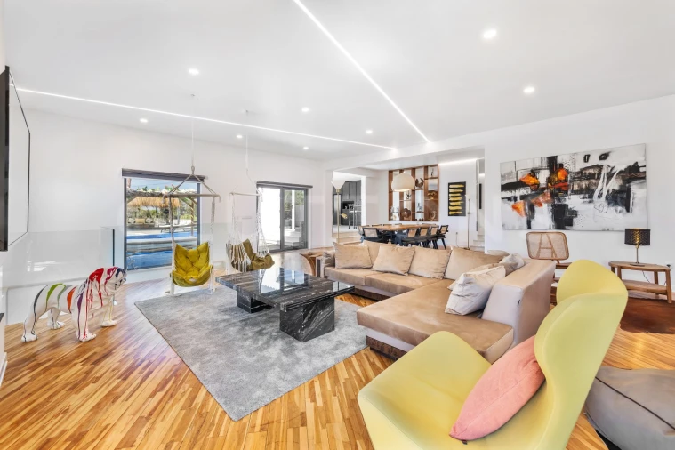 Moradia T6 para Venda em Almancil Foto 2