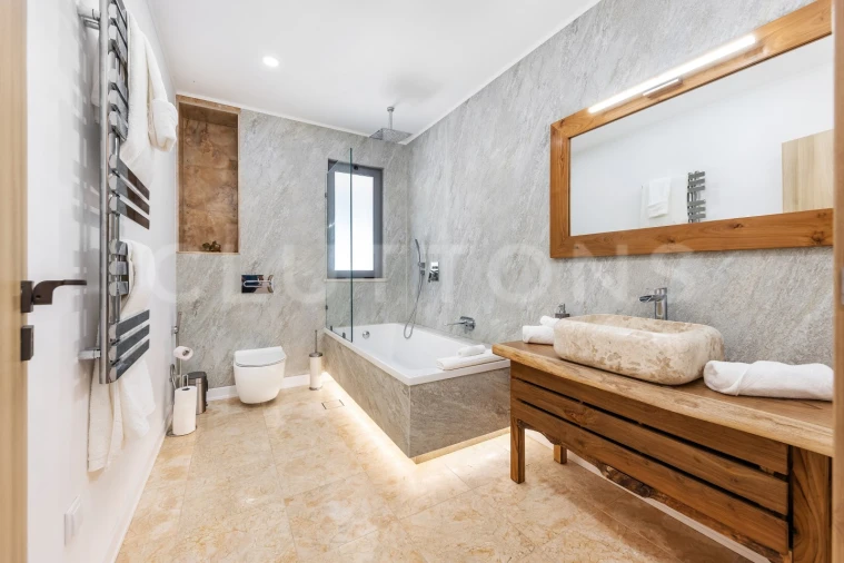 Moradia T6 para Venda em Almancil Foto 29