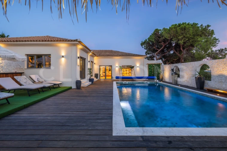 Moradia T6 para Venda em Almancil Foto 77