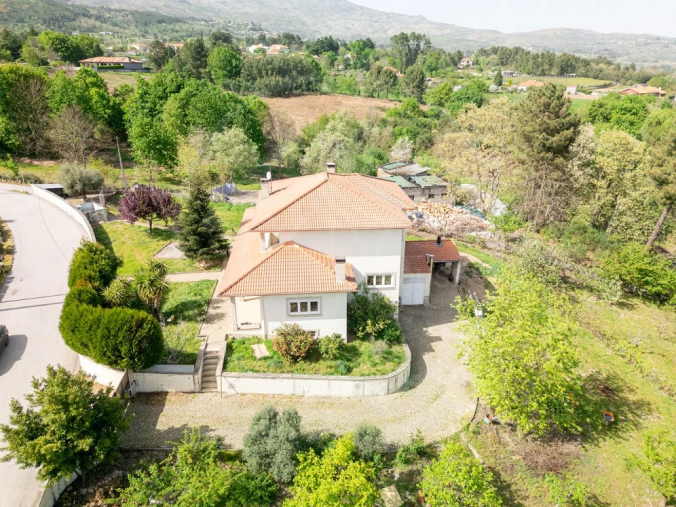 Moradia T5 para Venda em Adoufe e Vilarinho de Samardã Foto 5