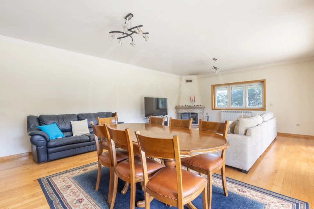 Moradia T5 para Venda em Adoufe e Vilarinho de Samardã Foto 7