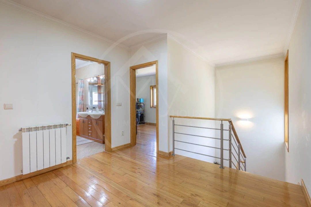 Moradia T5 para Venda em Adoufe e Vilarinho de Samardã Foto 18